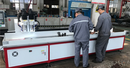 熱熔鉆孔攻絲機(jī)操作過(guò)程中怎樣盡量避免撞機(jī)？